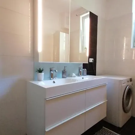 Angéla Ház Apartman *
