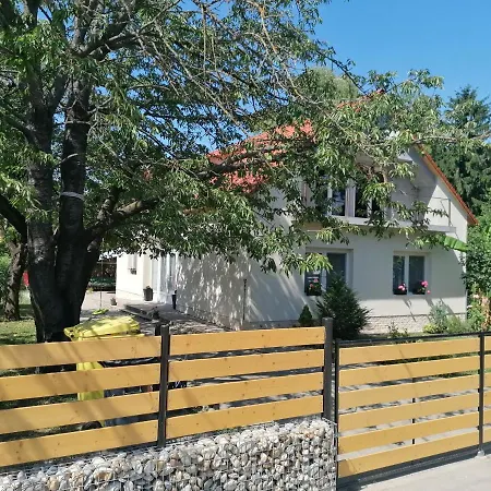 Apartman Angéla Ház *