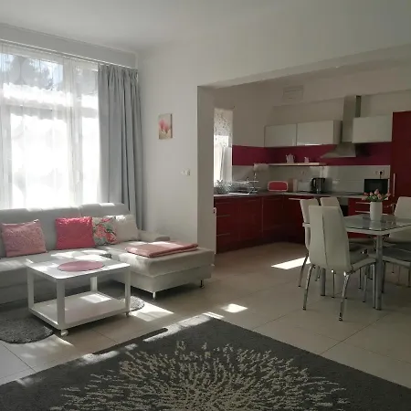Angela Haz Apartment *