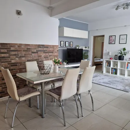 Angela Haz Apartament *