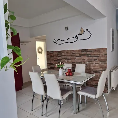 Angela Haz Apartament